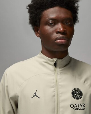 【サイズL】パリサンジェルマン　プルオーバー　ナイロン　ジョーダン 8549 Paris Saint-Germain Strike Third Men's Jordan Dri-FIT Woven Jacket