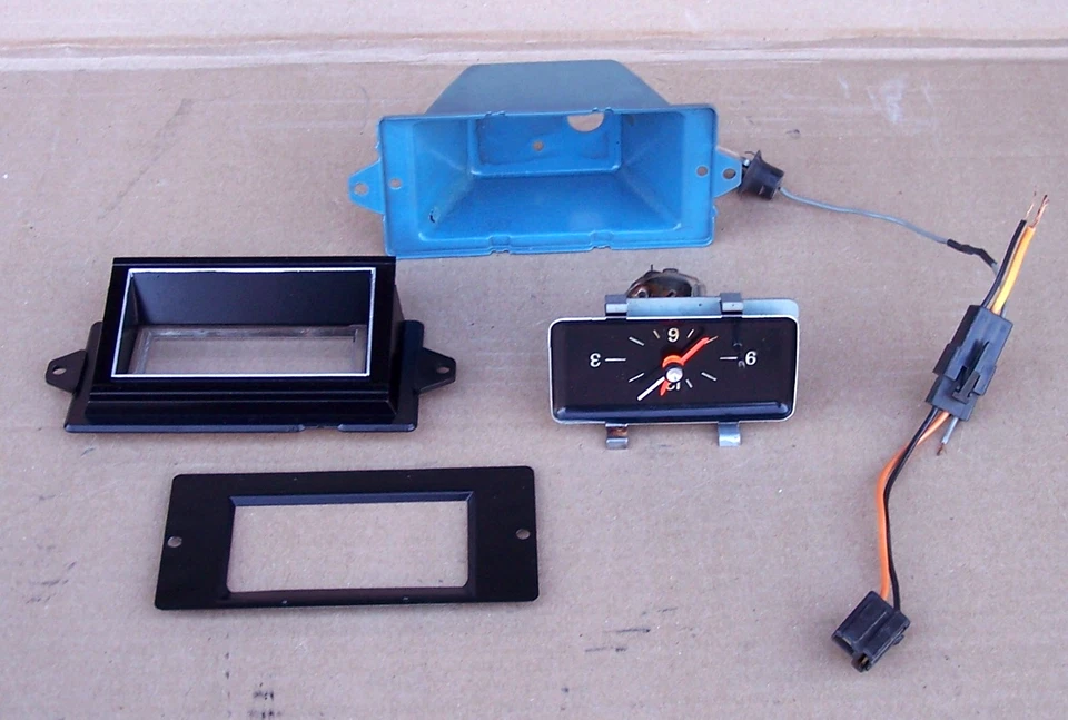 RELOJ DE TABLERO 73 77 OLDS CUTLASS SUPREME 442 FUNCIONANDO 1973 1974 1975 1976 1977 Foto 3 de 3