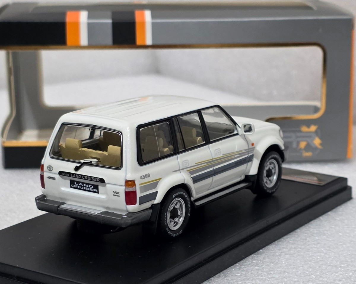 ミニカー LC80 Toyota Land Cruiser 4500 LC80 1996 White 1:43 Premium-X IXO PRD571