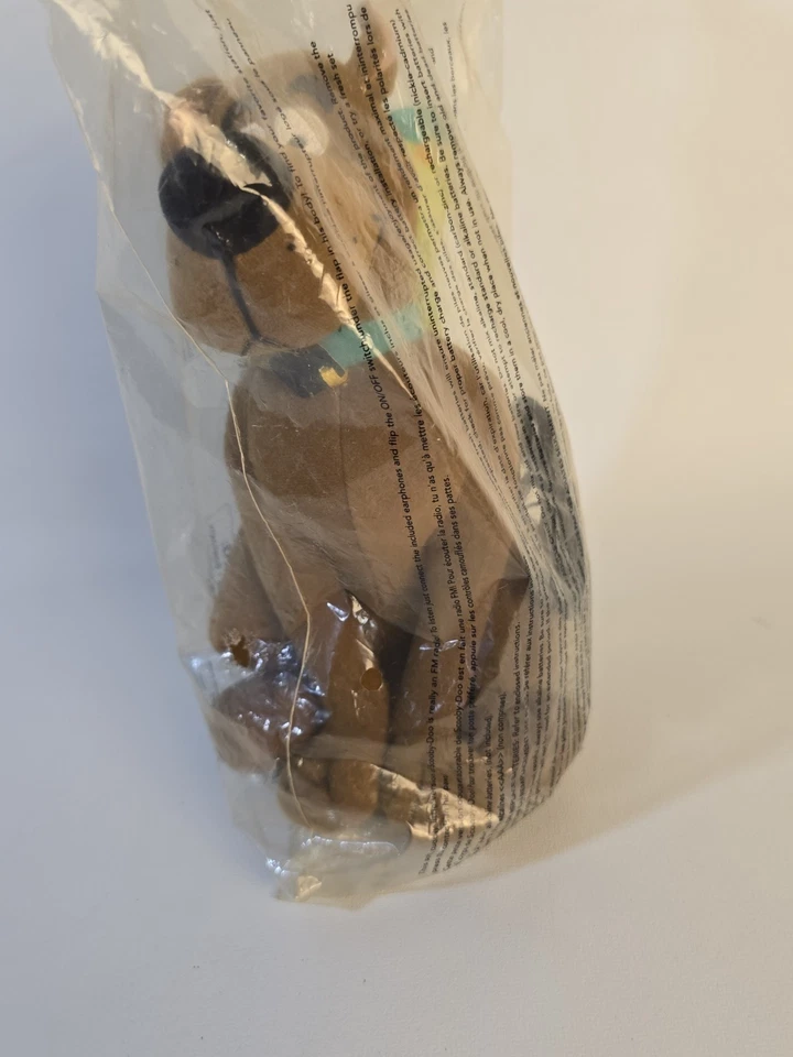 New 2003 Scooby Doo Mini Plush Battery Operated Rockin Radio w/Headphones in bag - Image 3 of 4