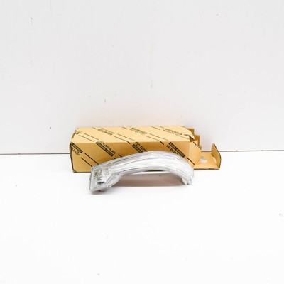 TOYOTA HILUX MK8 Front Right Door Mirror Turn Signal 817300K080 NEW GENUINE