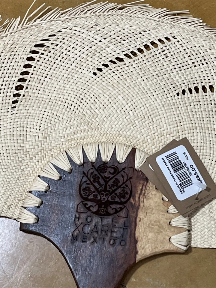 Juego de 2 ventiladores de tejido de paja con mango de madera tejido a mano Hotel XCARET México Foto 3 de 3
