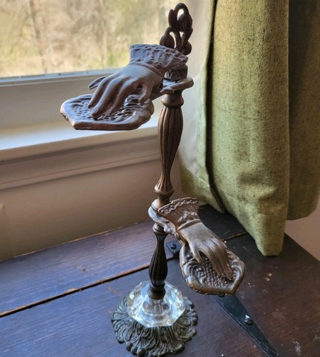 Vintage Brass Victorian Hand Glove Clips Holder Stand MCM Hollywood Regency