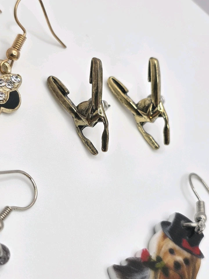 Lote de Pendientes Todos Usables Divertidos Perros Aussie Pug Terrier Minnie Mouse Marvel Foto 4 de 4