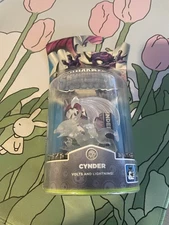 Skylanders Spyros Adventure Crystal Clear Cynder Variant