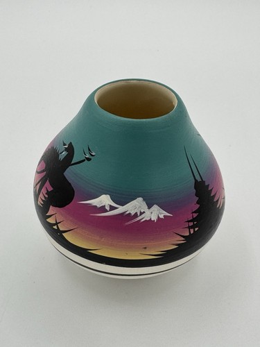 Handmade Navajo Pottery Vase Signed Southwest Scene Horse Rider Mountain Nice S - Picture 2 of 9