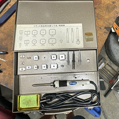 Corded Soldering Iron surface mounted device removal kit. SMD removal. HAAKO.