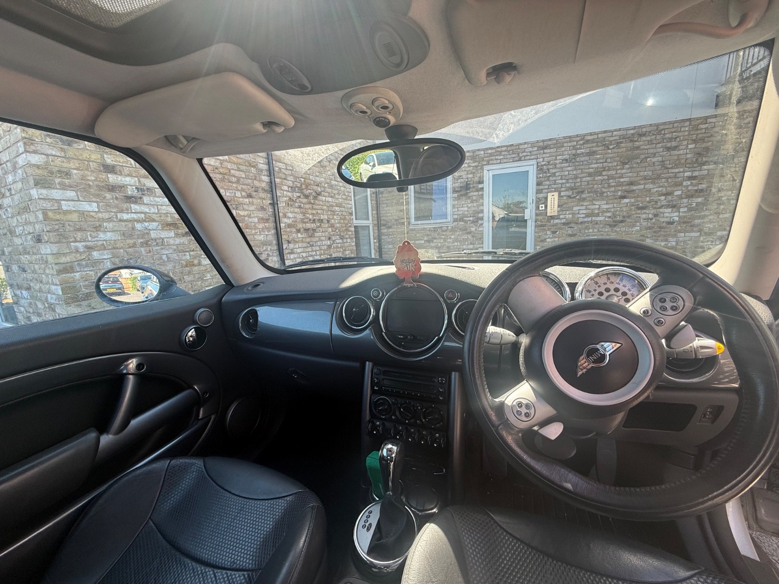 Mini Cooper, photograph 23