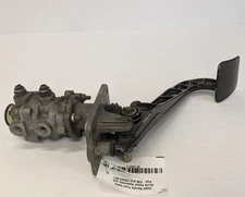 Used Bendix Foot Valve Brake Pedal Assembly w/o Pad - P/N A12-20563-001