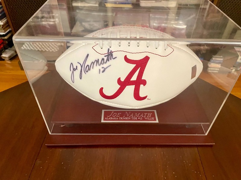 ALABAMA Crimson Tide Football Signed/Autographed by quarterback Joe Namath #12