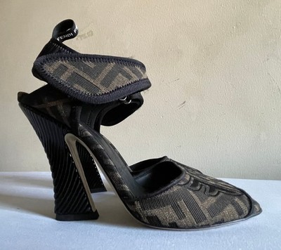 Fendi FFロゴ フラットシューズ ブラック 39 Authentic Fendi Freedom Heels FF Logo Slingback Shoes Size 37 US 7