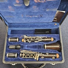 F. Arthur Uebel Advantage B Clarinet Wooden Hard Case Wind Instrument