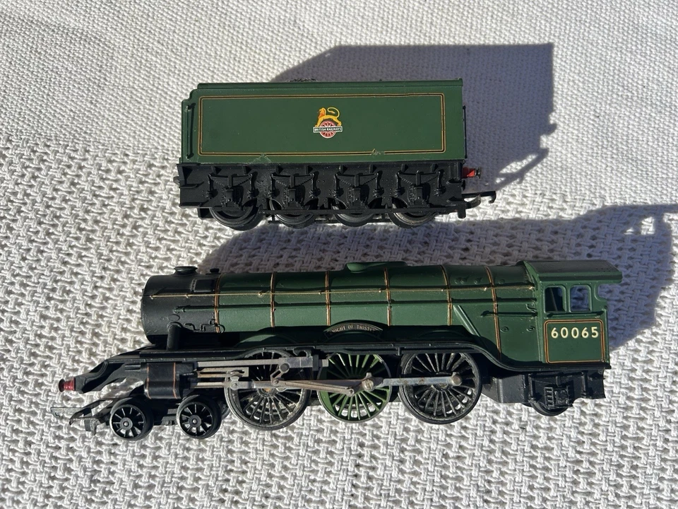 OO Hornby R850 Class A3 4-6-2 “Flying Scotsman” BR Green - (AS IS) - Image 3 of 4
