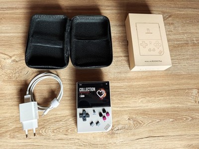 VHB Anbernic RG35XX Plus + 128 GB Samsung PRO Plus + Zubehörpaket