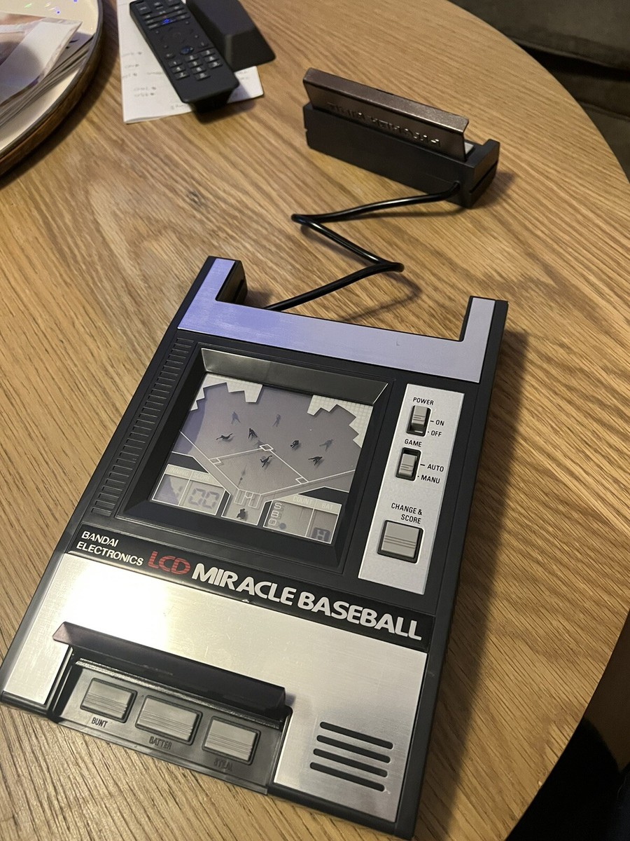 Vintage 1981 Bandai electronic LCD Miracle Baseball Handheld video