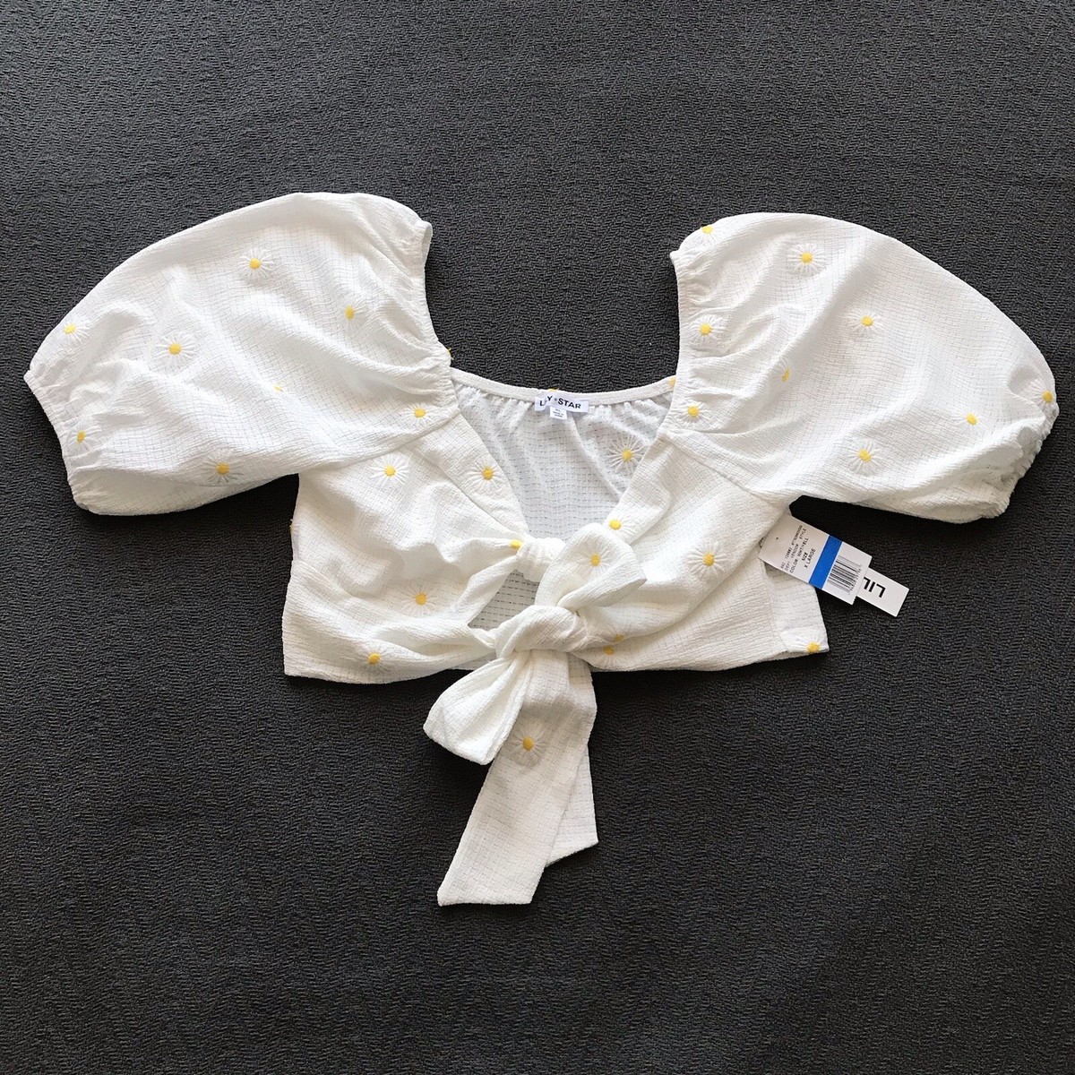 NWT Lily Star White Daisy Embroidered Floral Puff Sleeve Front Tie 