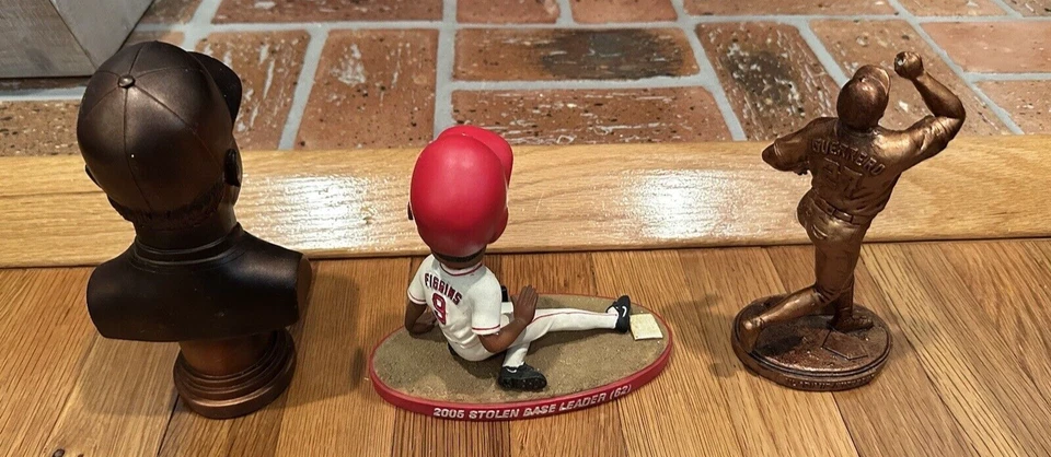 Los Angeles Angels Lot of 3 Bobblehead/Statue SGA--Scioscia, Guerrero, Figgins - Image 4 of 4