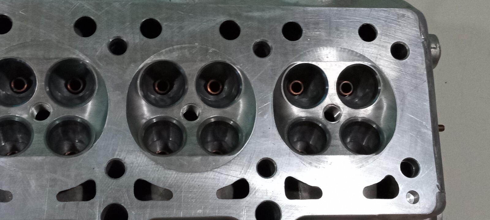 Ferrari 348 Engine Cylinder Head_Mondial 3.4 t_Coupe_Cabriolet_RH_143273_NEW_OE