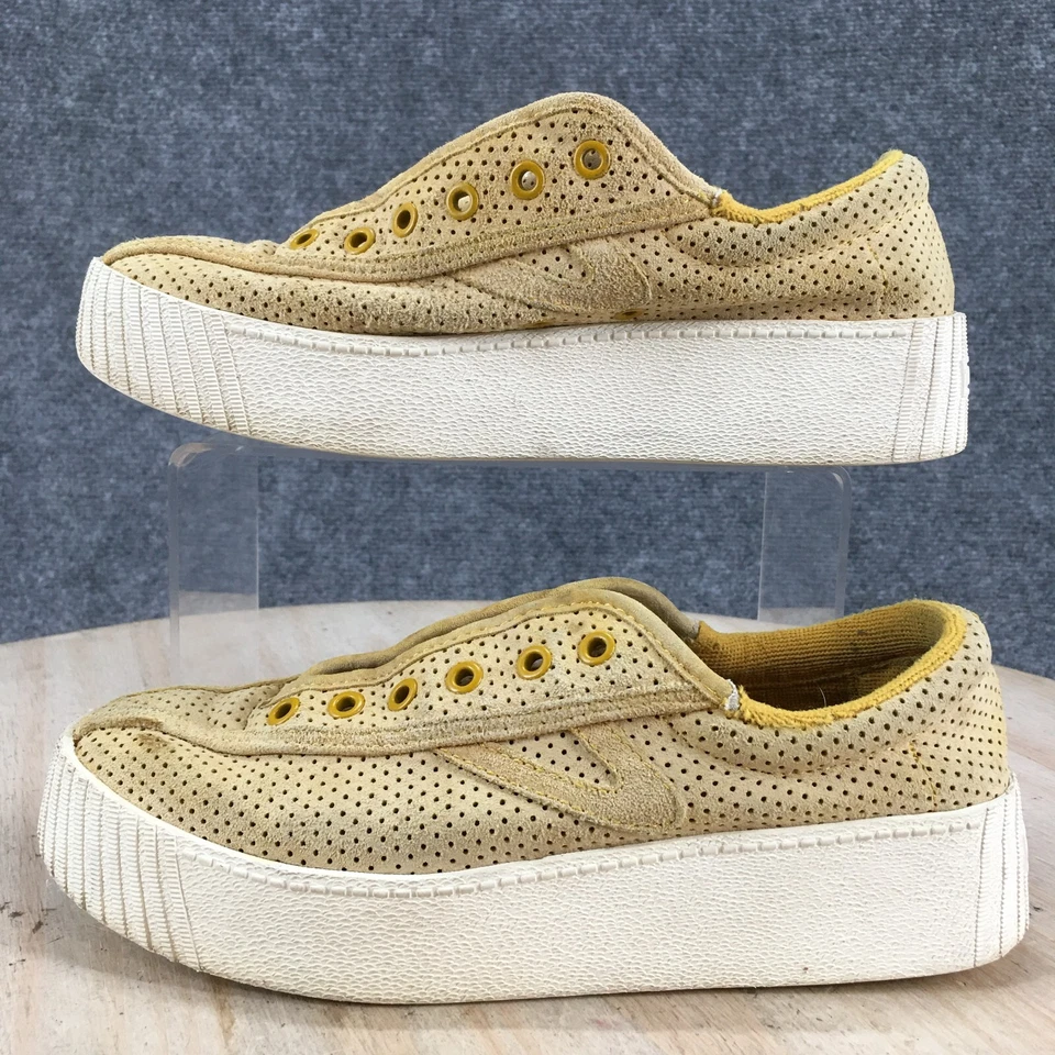 Zapatos Tretorn para mujer 5 NY Lite 3 audaces zapatillas de plataforma perforadas de gamuza amarilla Foto 2 de 4