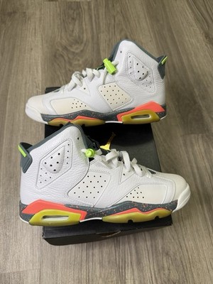 Size 7 (GS) - Jordan 6 Bright Mango (384665-114)