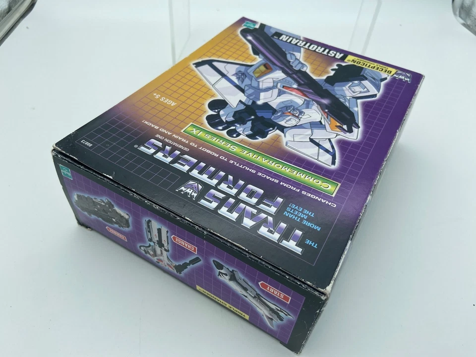 Transformers G1 2002 Astrotrain commemorative autobot MIB hasbro - Image 2 of 4