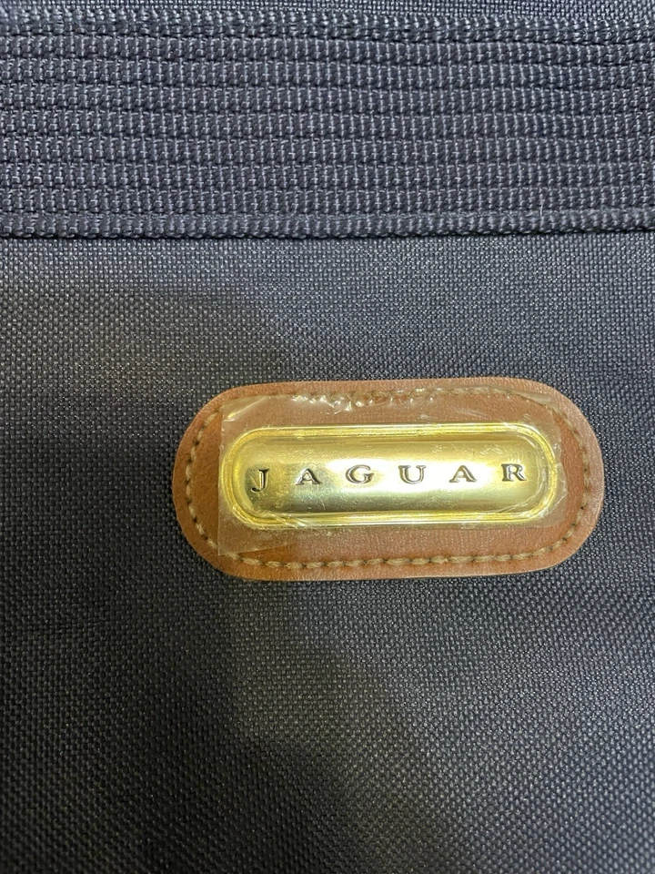 Bolso de Viaje Jaguar Garment Cuero Azul Marino Borde Traje Portador con Cerradura y Llave COMO NUEVO Foto 2 de 4