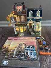 LEGO CREATOR: Bookshop (10270) - Retired Complete Lighted Set With Manuals