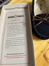 Minnetonka Mokkassins Blau Navy Gr.8 UNGETRAGEN NEUWERTIG