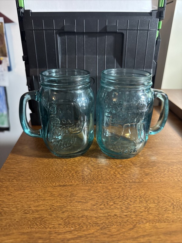 1976 Bicentennial Jack In The Box Liberty Mugs Take Life a Little Easier Bell