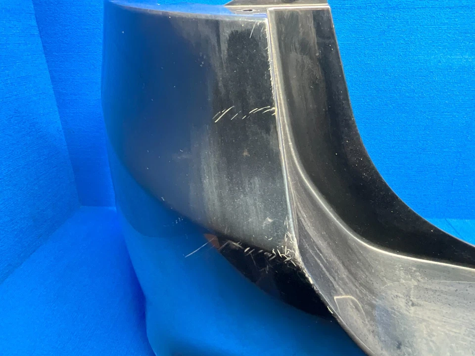 DARK SIDE 2014-2016 FORD FUSION SE 1.5L CUBIERTA DE PARACHOQUES TRASERO CON REFLECTOR DE LUZ OEM Foto 4 de 4