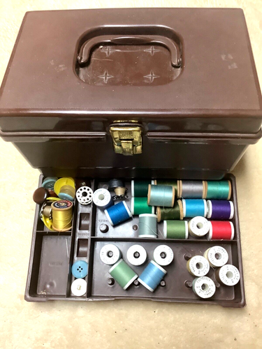Vintage Sewing Storage Case Sewing Box Excelsior USA Thread Bobbins Needles Yarn - Picture 2 of 9