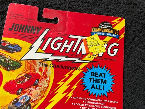 Vintage Johnny Lightning The Challengers! Nucleon Yellow Series 4 INV 385 - Picture 3 of 4