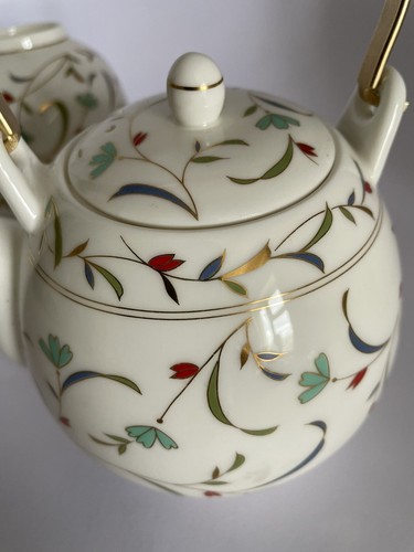 St Michael Porcelain Tea Pot & 4 Cups Japan Tea Ceremony 1987 Floral Gold Handle - Picture 6 of 13