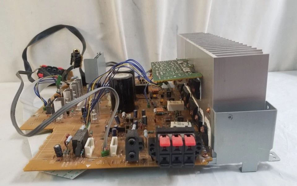 JVC RX-817VTN Stereo Receiver MAIN BOARD w Speaker Inputs - Image 3 of 4