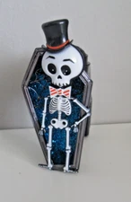 BATH & BODY WORKS WALLFLOWER PLUG-IN DIFFUSER NIGHTLIGHT ~ SKELETON w/COFFIN