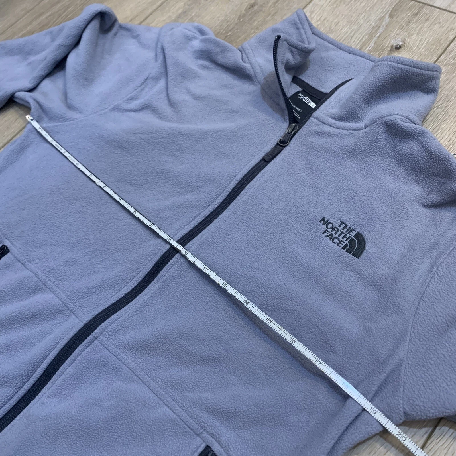north-face full zip up fleece zip pockets jacket