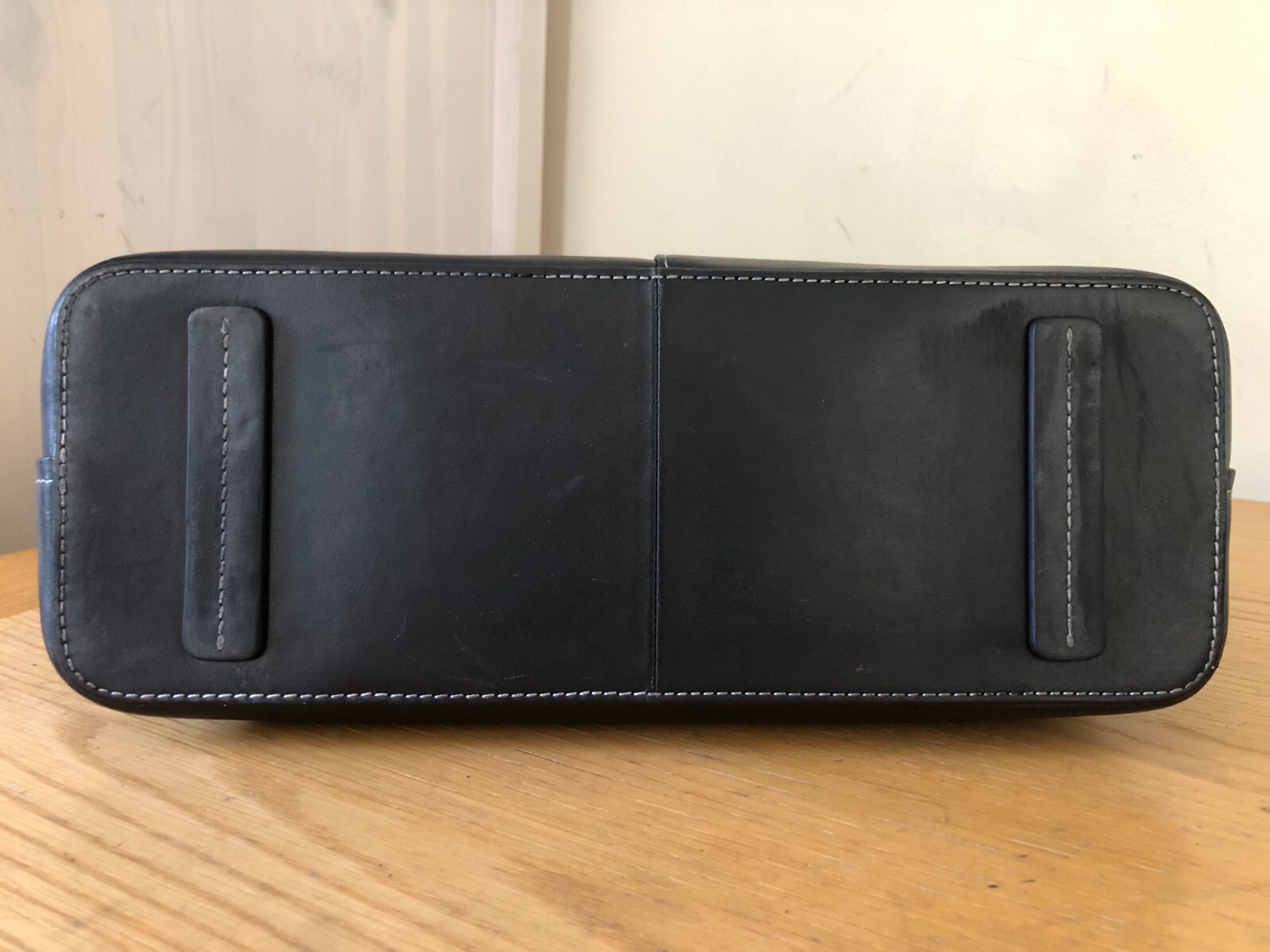 RADLEY BLACK LEATHER SHOULDER TOTE HANDBAG DOG TAG EXCELLENT CONDITION