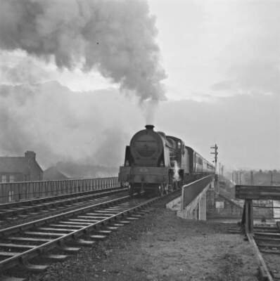 245 train to Belfast Amiens Street Dublin City IRELAND RAILWAY OLD PHOTO
