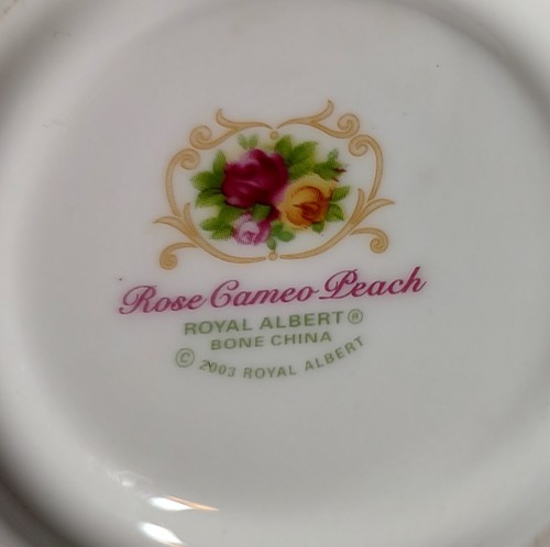 Vintage Royal Albert Teacup and Saucer England Rose Cameo Peach Gold Gilt 2003 - Picture 11 of 11