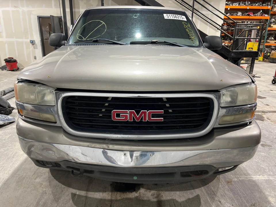 2000 - 2005 GMC Yukon Rear Axle 3.73 Ratio Rear Axle - Image 2 of 4