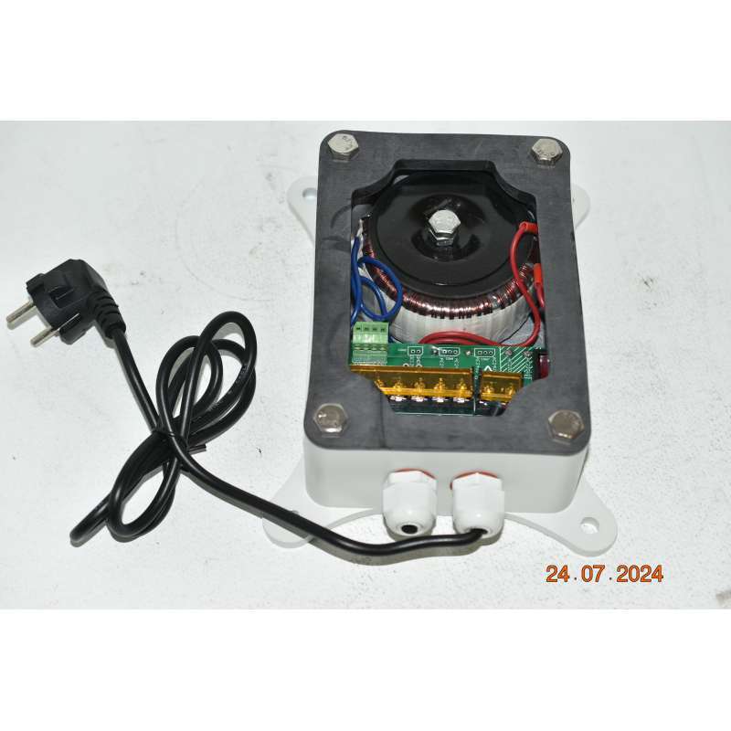 Comelit PT-PSU24: L'unico Alimentatore che non ti Tradisce (Box AHPTZ122IRA)
