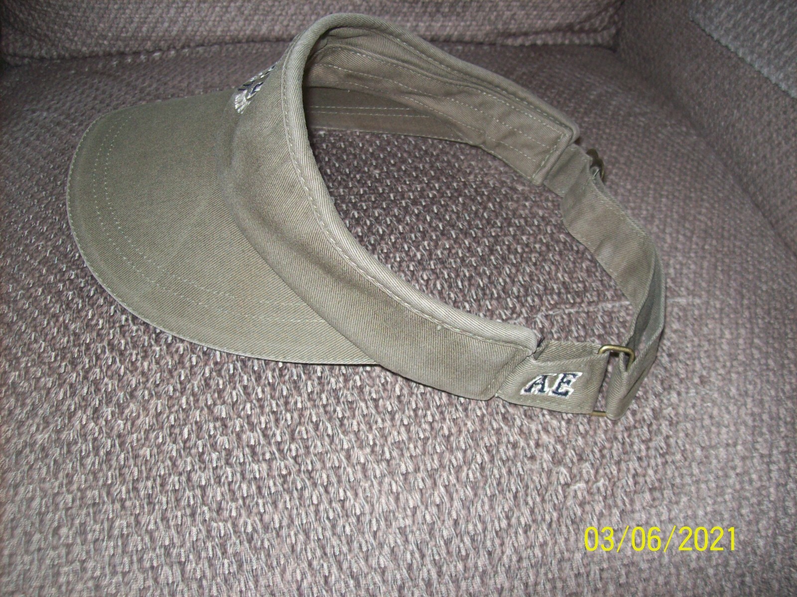 American Eagle AE Performance Adjustable Green Vi… - image 6