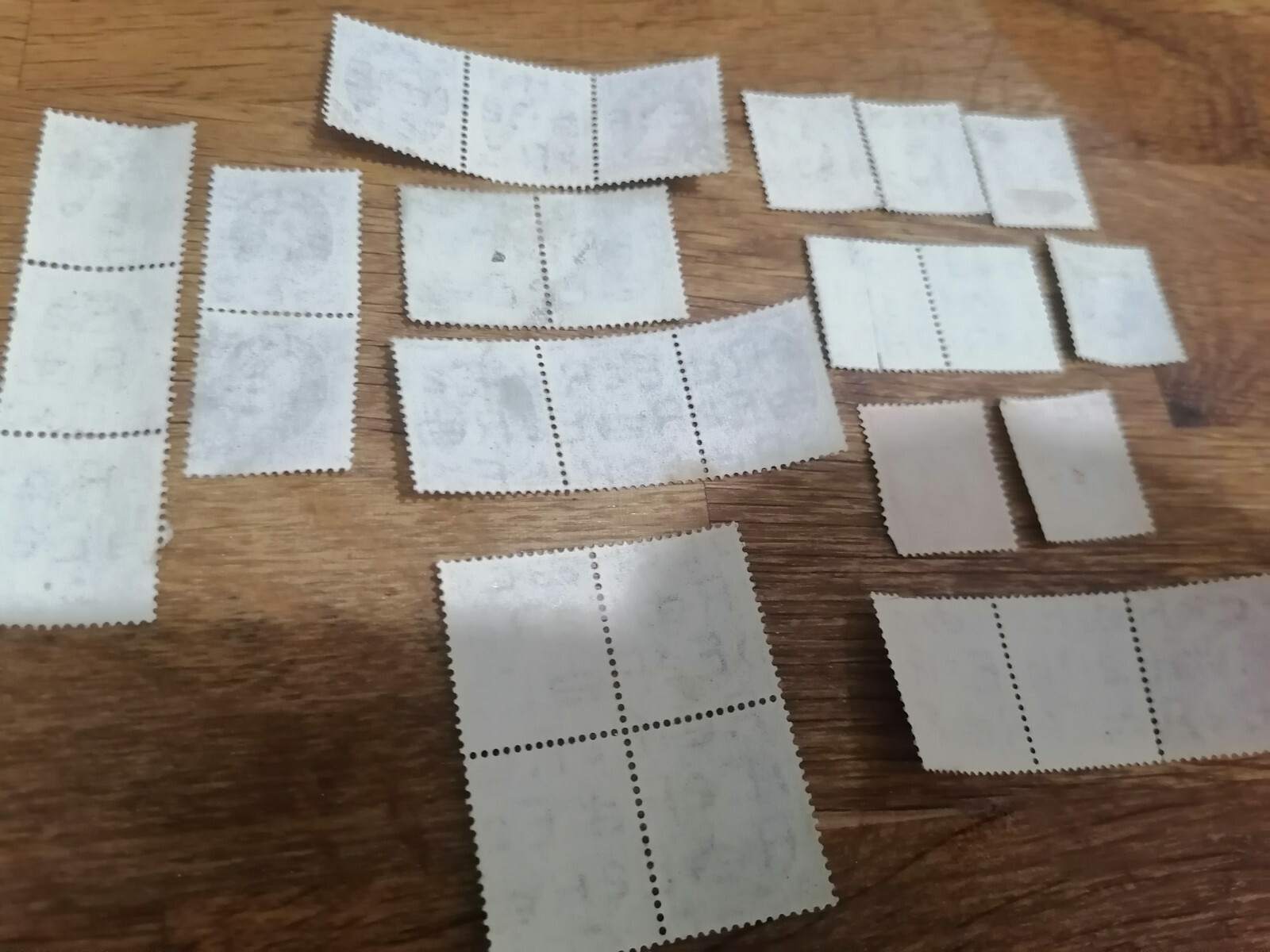 Lot Of 28 Used Queen Elizabeth E R Postage Revenue Stamps, 8d 10d 9d 1