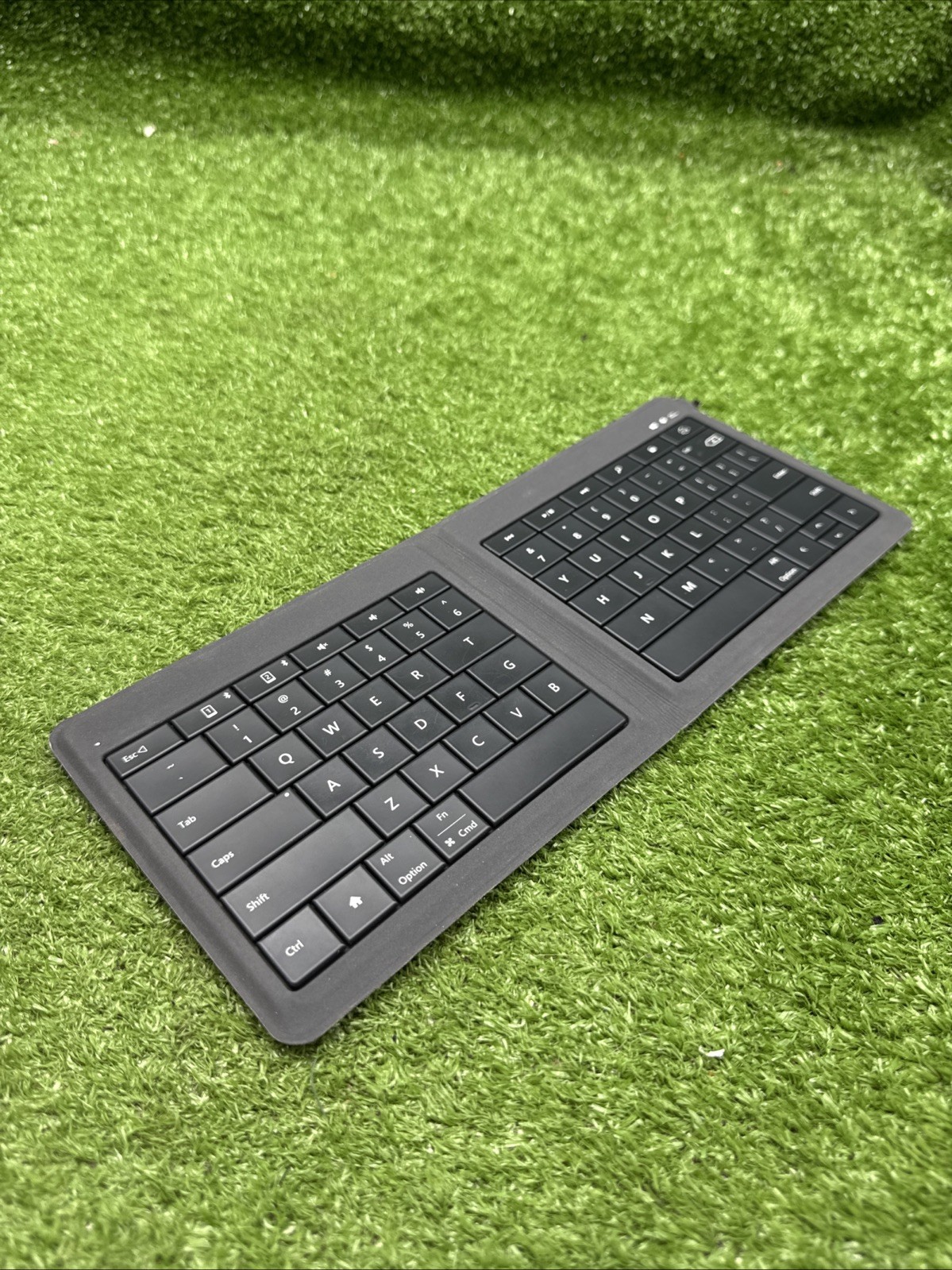 Microsoft Universal Bluetooth Foldable Keyboard 1695 Apple/Windows/Android.   26