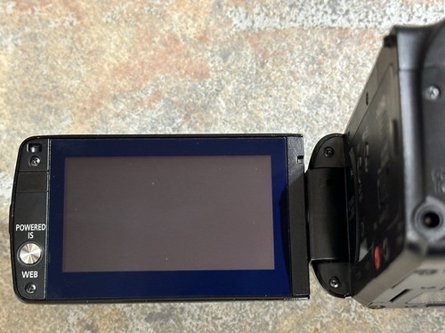 Canon VIXIA HF M30 Camcorder – 1080p Video, Batteries, Charger & Remote w/Bag. - Picture 4 of 11