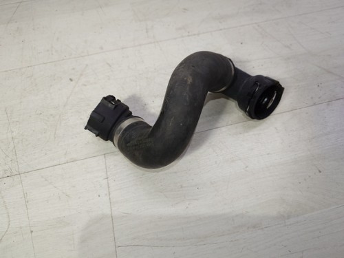 BMW 1er E81 E87 3er E90 E91 E92 X1 E84 Schlauch Kühler unten Thermostat 7564478