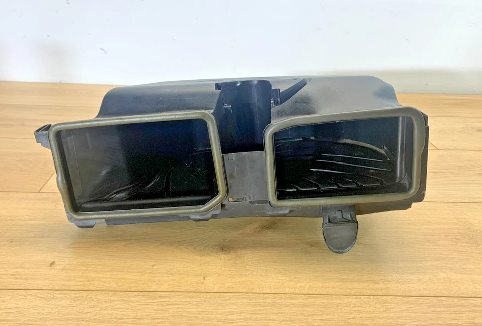 2012-2018 Mercedes CLS550 Engine Air Cleaner Box Intake Muffler A2128300103 OEM - Image 2 of 4