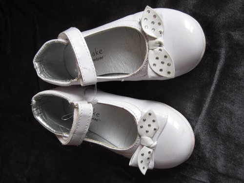 cupcake Couture Lackschuhe Schuhe weiß mit Strasssteine Gr. 24 festlich - Bild 2 von 6