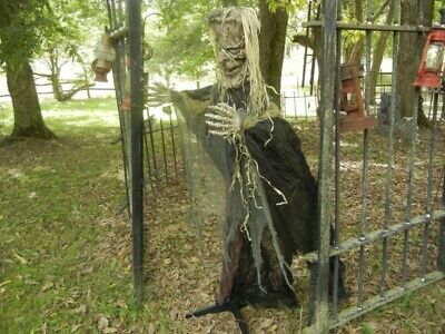 ANIMATED Life Size TALKING / LIGHTED SWAMP TREE MAN HALLOWEEN PROP