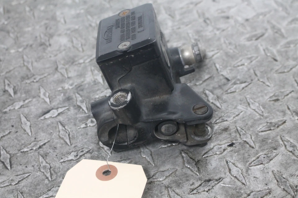 07-12 TRIUMPH STREET TRIPLE 675 FRENO DELANTERO CILINDRO MAESTRO OEM Foto 4 de 4